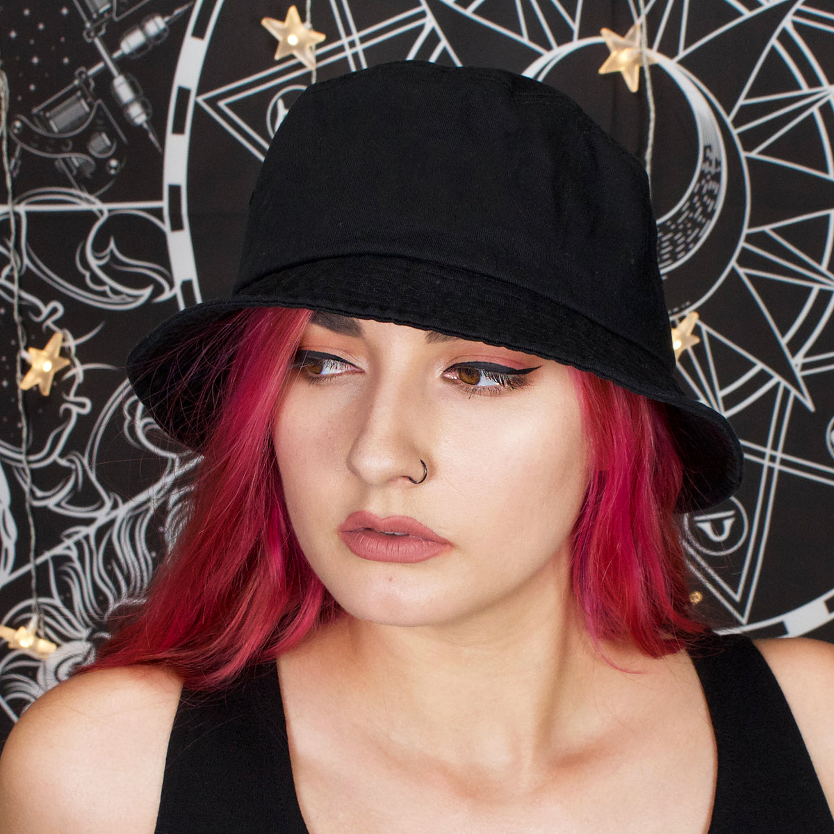 NOIR - Bucket Hat – blackthornla