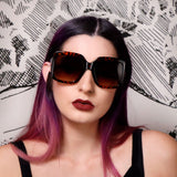 MIDNIGHT LIVING - Square Sunglasses